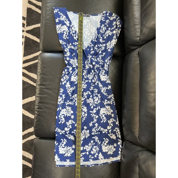 Shein Curve Blue With White Floral Print, V Neck Elastic Waist dress size 3XL - Picture 4 of 12